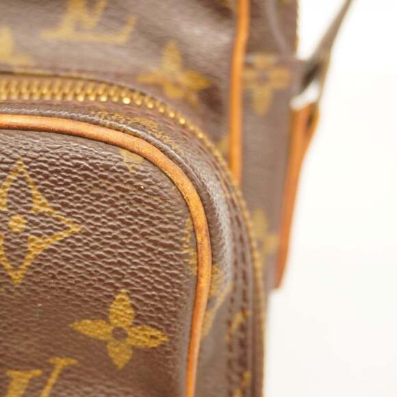 LOUIS VUITTON Brown Monogram Shoulder Bag - Picture 12 of 15